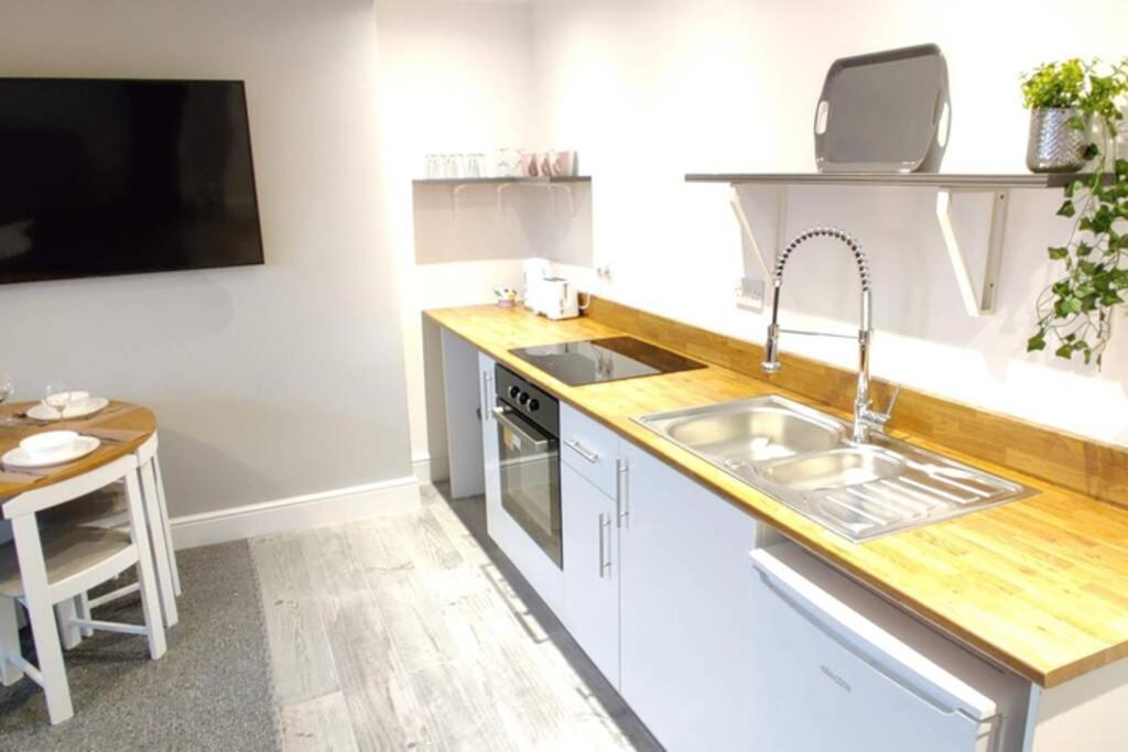 Brand New Designer Apartments In Liverpool - Newsham Park L6 Exterior photo